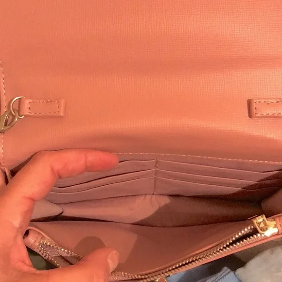 Bebe mauve crossbody with gold & mauve chain - Picture 3 of 14